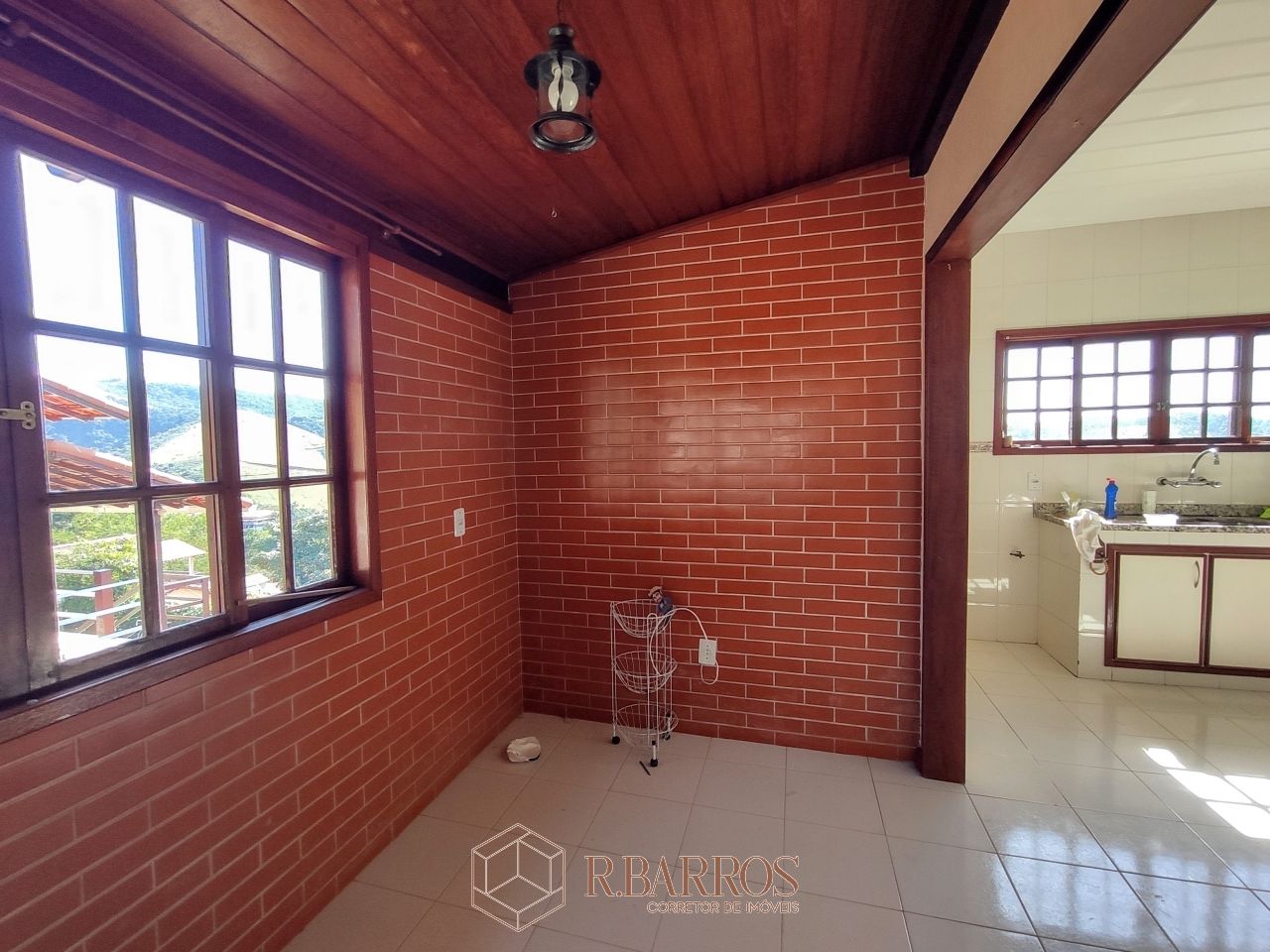 Residencial - Excelente imóvel em condomínio com vista linda | Código:CS057