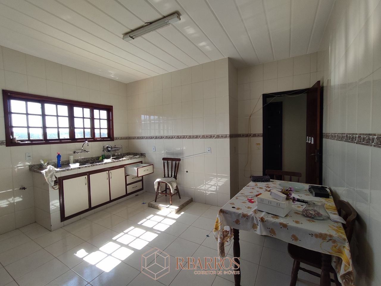 Residencial - Excelente imóvel em condomínio com vista linda | Código:CS057