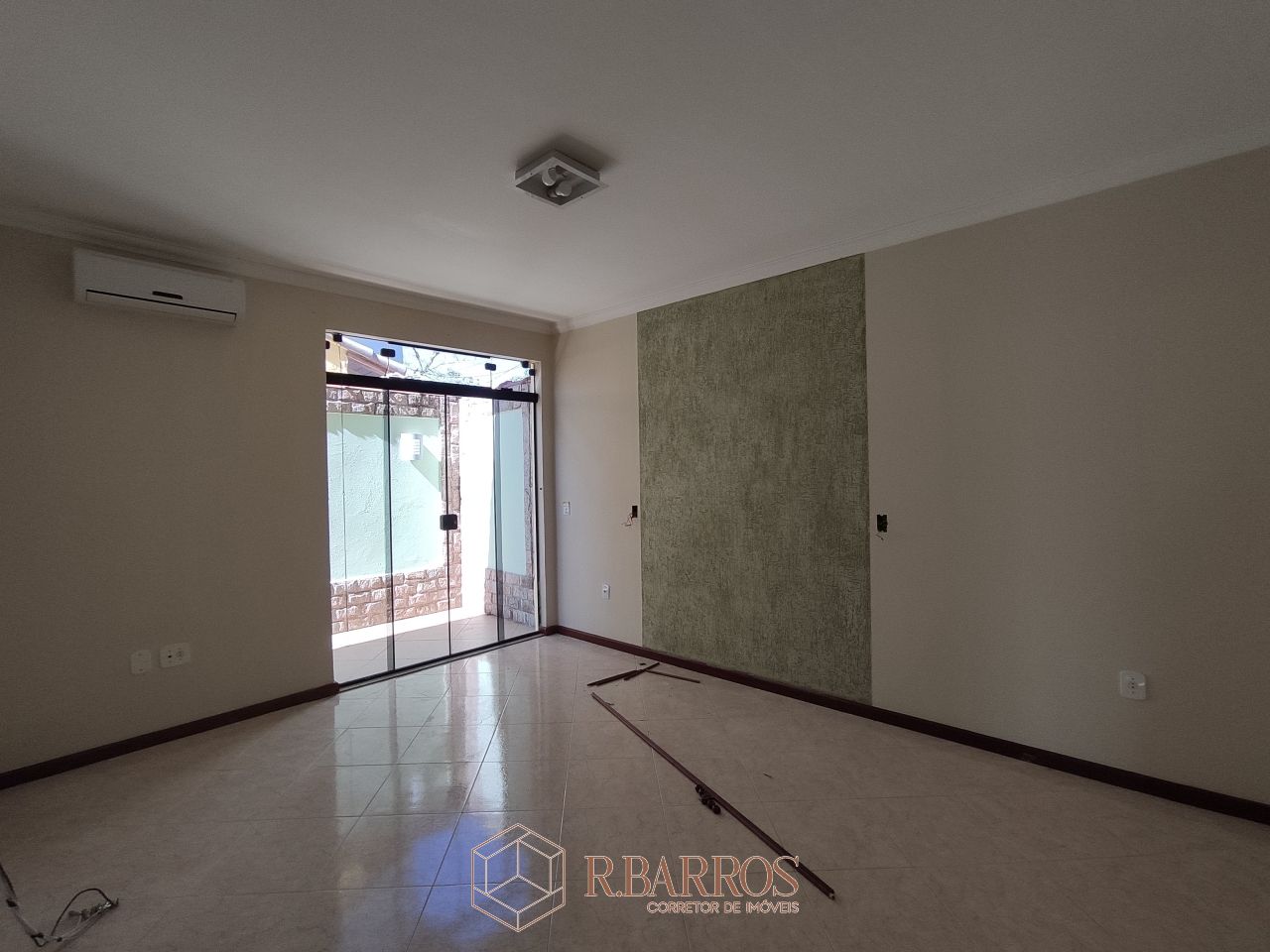 Residencial - Excelente imóvel em condomínio com vista linda | Código:CS057