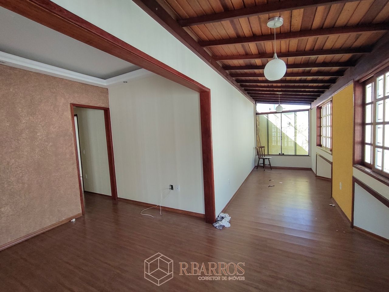 Residencial - Excelente imóvel em condomínio com vista linda | Código:CS057