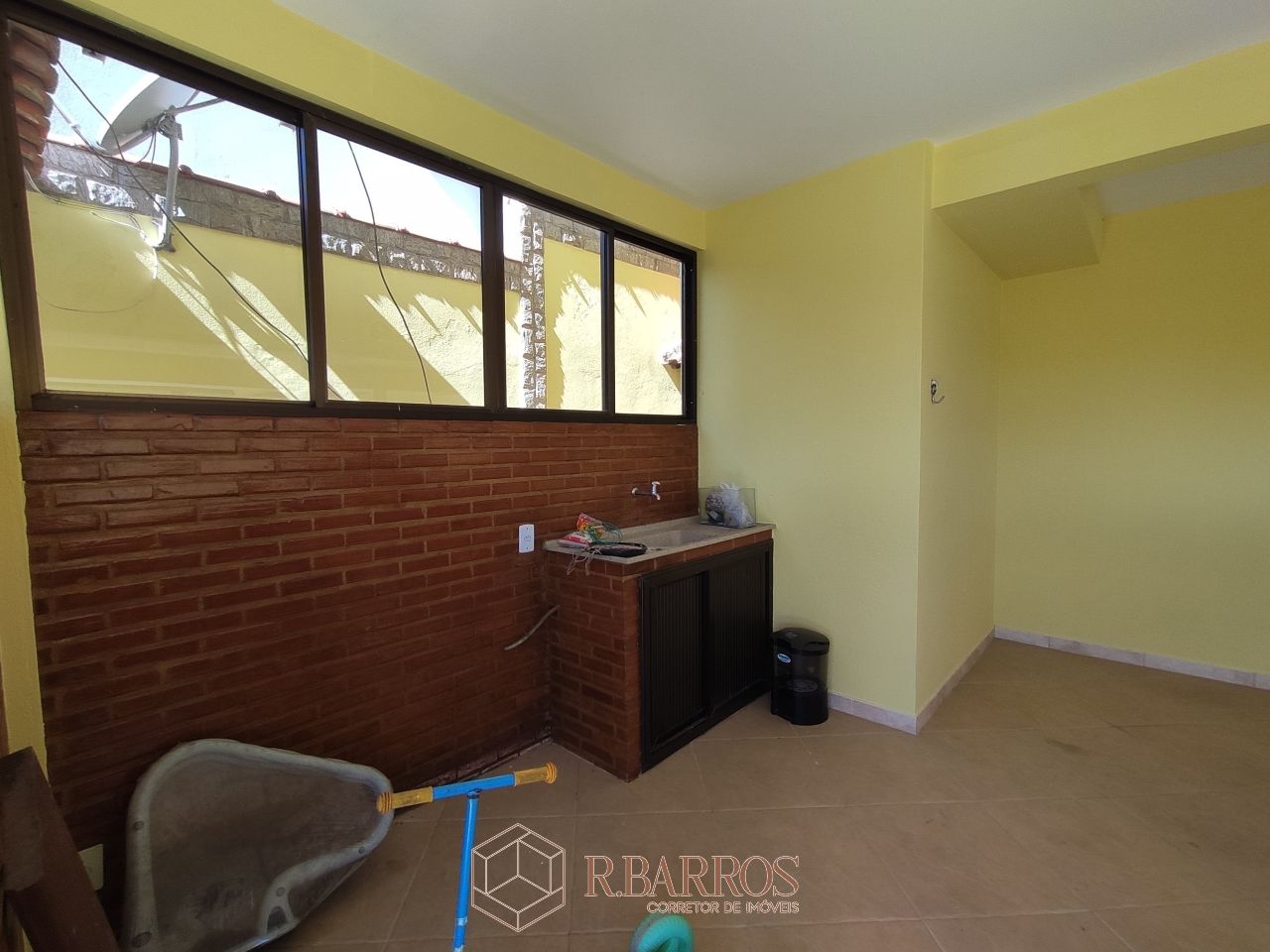 Residencial - Excelente imóvel em condomínio com vista linda | Código:CS057