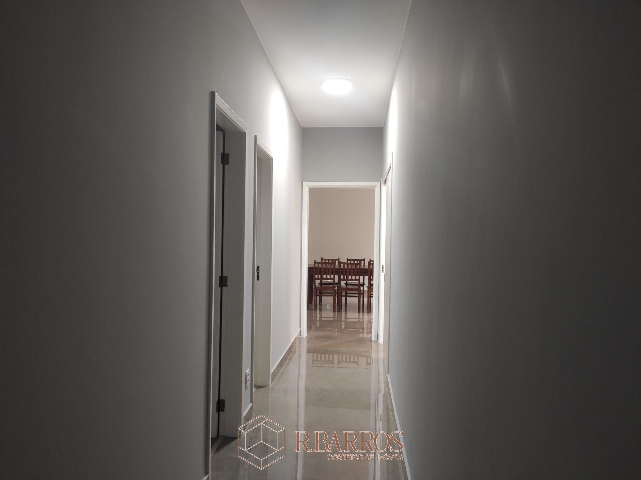 Residencial - Excelente imóvel, amplo, no centro da cidade | Código:CS077