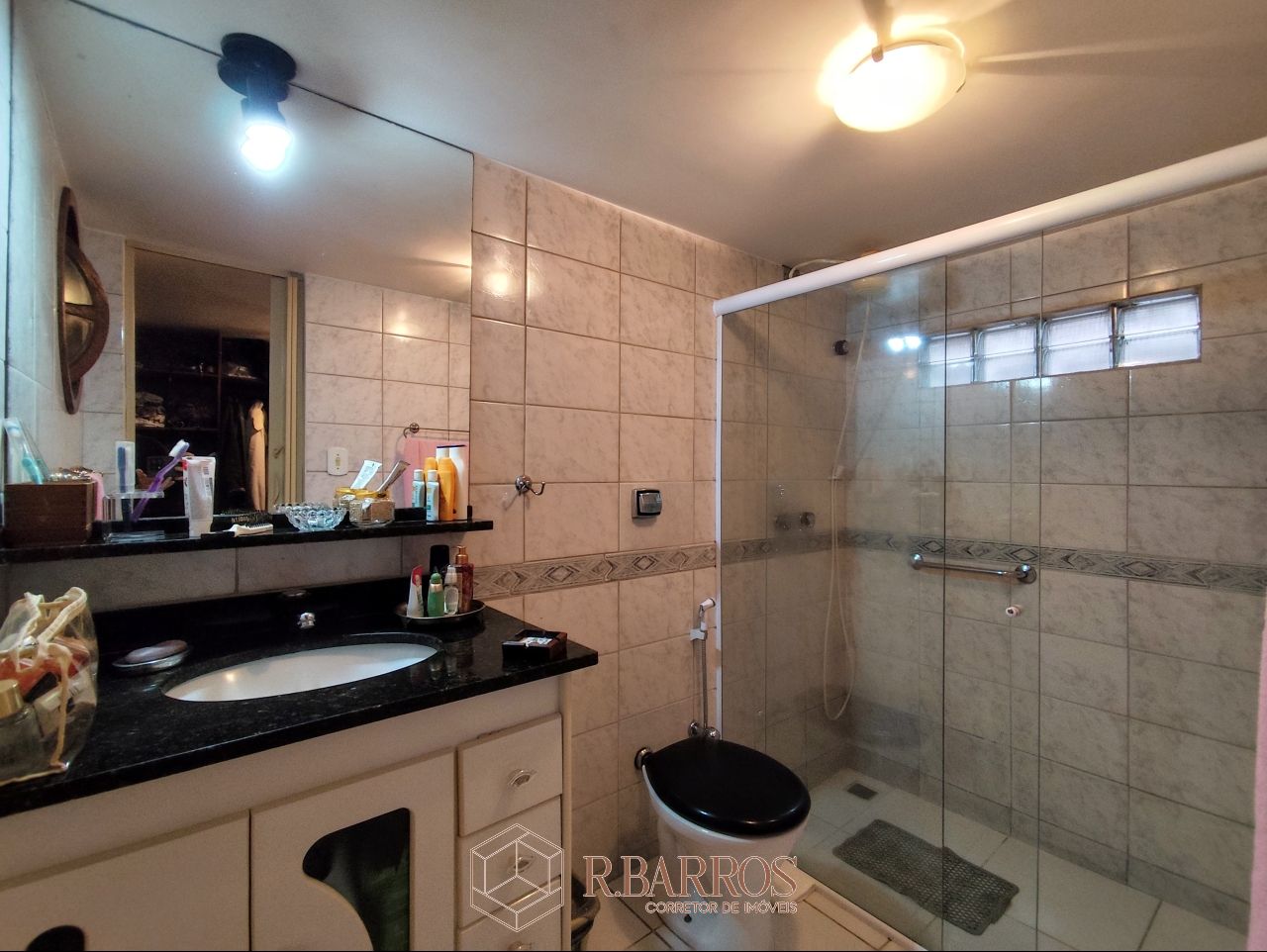 Residencial - Excelente propriedade em rua mista | Código:CS092