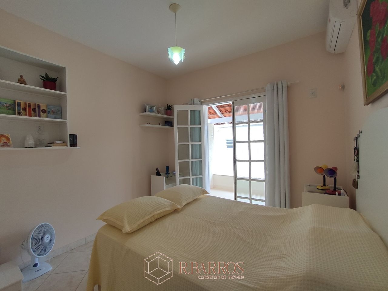 Residencial - Elegante Residência Duplex em Bairro Nobre | Código:CS110