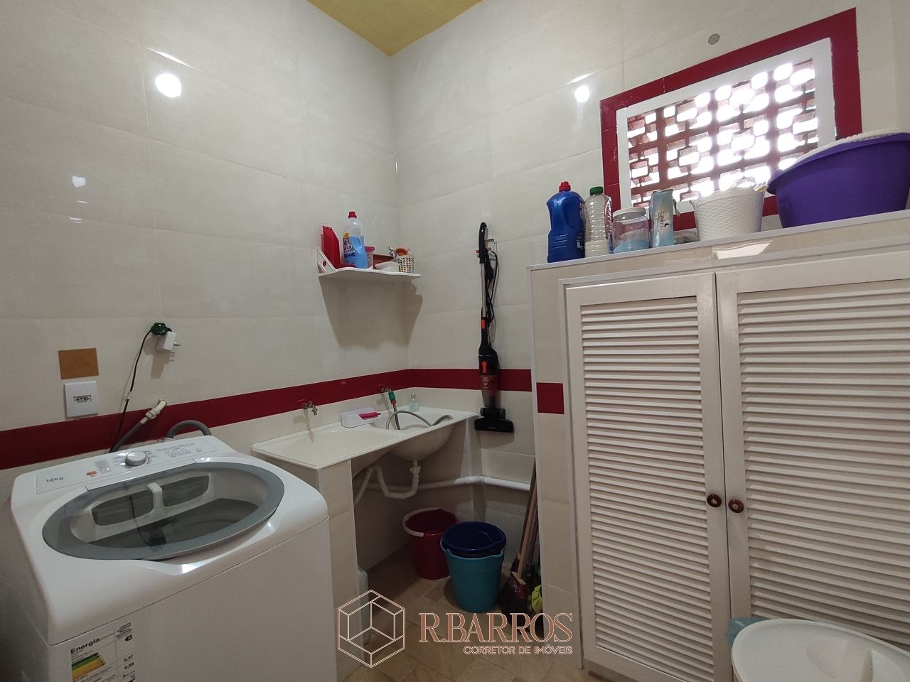 Residencial - Elegante Residência Duplex em Bairro Nobre | Código:CS110