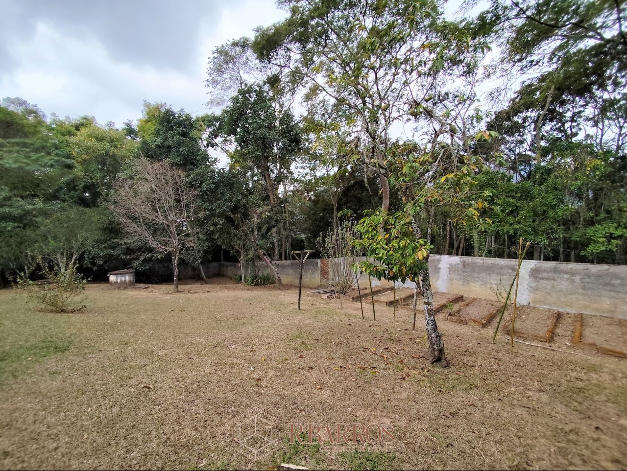 Residencial - Imóvel em terreno de 2.000m² próximo ao centro | Código:CS119