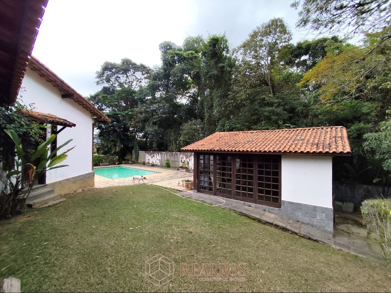 Residencial - Imóvel em terreno de 2.000m² próximo ao centro | Código:CS119